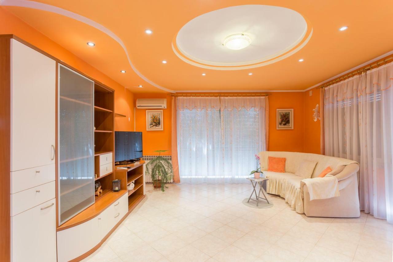 Apartment Dean Умаг Экстерьер фото